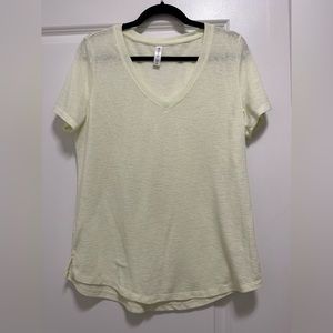 Athleta Breezy Tshirt